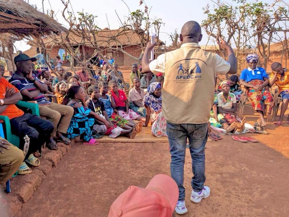 Des dialogues communautaires pour prévenir les VBG à Moba et Kalemie 